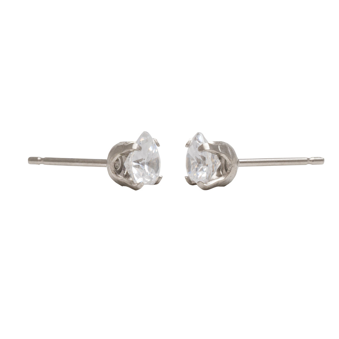 5*5MM Cubic Zirconia Heart Shape Allergy-Free Stainless Steel Ear Studs